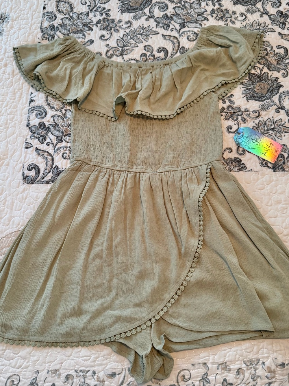 Justify Romper size medium